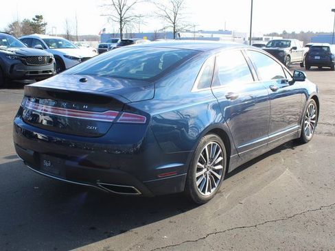 Used 2017 Lincoln MKZ Select image 3