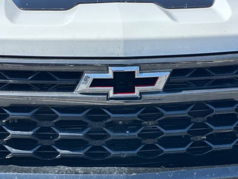 Used 2024 Chevrolet Silverado 1500 ZR2 w/ Technology Package AWD/4WD image 43