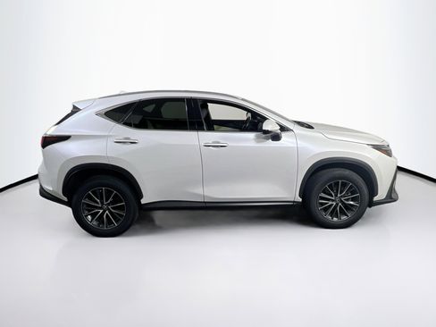 Used 2024 Lexus NX 250 AWD image 4