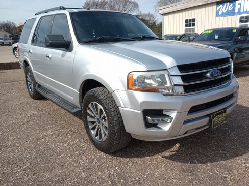 Used 2017 Ford Expedition XLT w/ Equipment Group 201A image 1