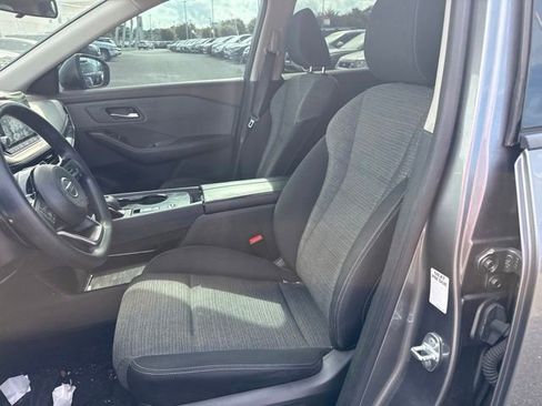 Used 2021 Nissan Rogue SV FWD image 25