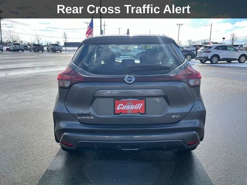 Used 2021 Nissan Kicks SV image 5