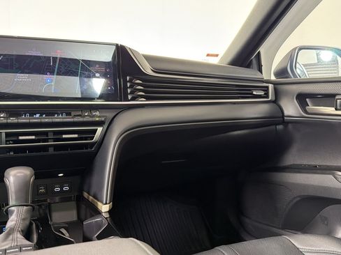 Used 2025 Toyota Camry XSE FWD image 29