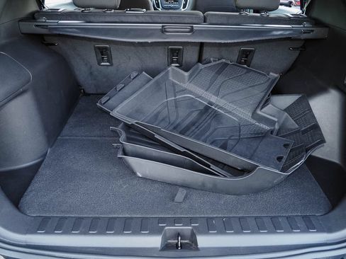 Certified 2023 Chevrolet Equinox LT AWD/4WD image 9