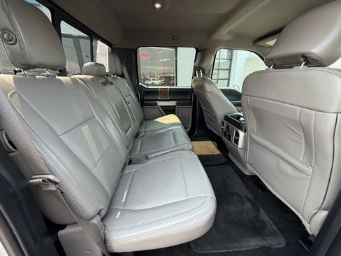 Used 2017 Ford F150 Lariat w/ Equipment Group 502A Luxury AWD/4WD image 16