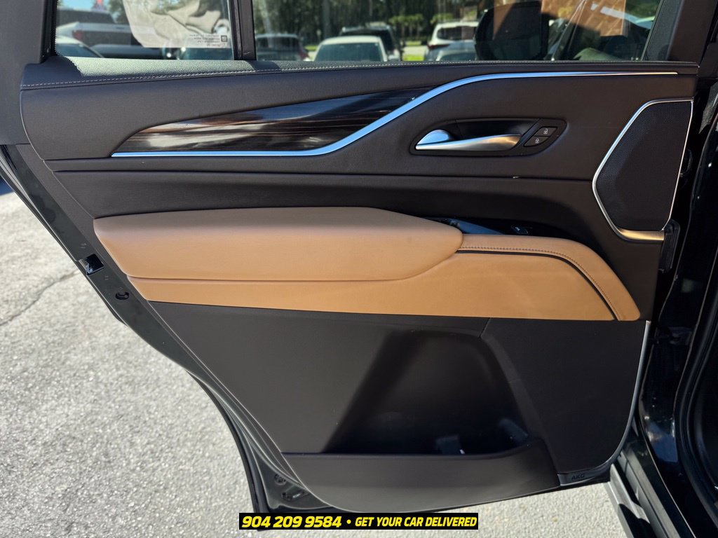 Used 2021 Cadillac Escalade Premium Luxury w/ Driver Assist Tech Package AWD/4WD image 23