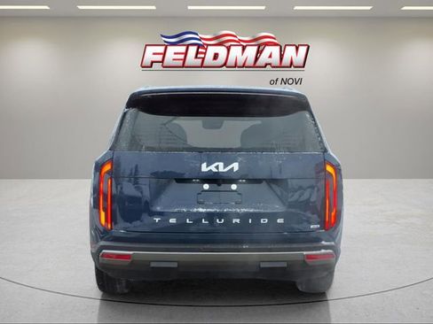 New 2027 Kia Telluride S image 4