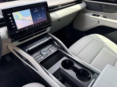 New 2026 Lincoln Nautilus Premier AWD/4WD image 25