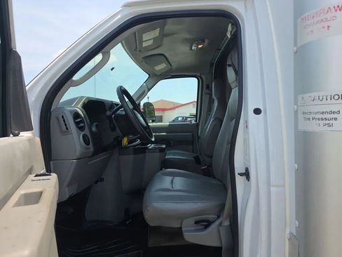Used 2018 Ford E-350 and Econoline 350 Super Duty w/ Power Windows & Locks Group RWD image 13