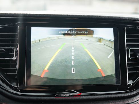 Used 2022 Dodge Durango R/T w/ Tow 'N Go Package AWD/4WD image 30