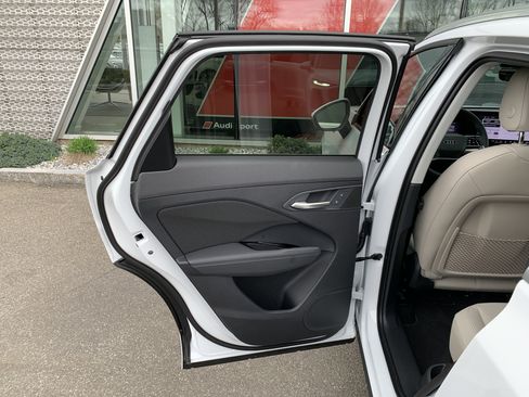 New 2026 Audi Q3 quattro 2.0T image 13