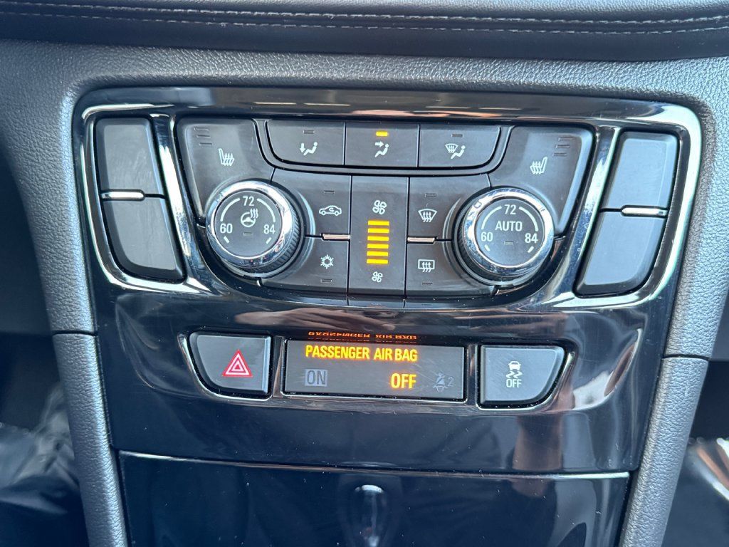 Used 2019 Buick Encore Essence w/ Experience Buick Package AWD/4WD image 17