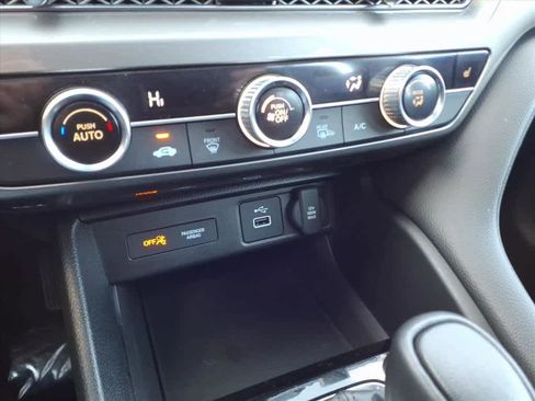 Certified 2023 Acura Integra image 18