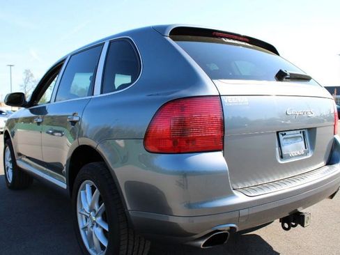 Used 2005 Porsche Cayenne S image 4