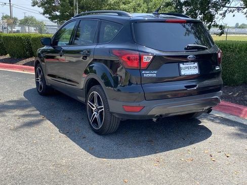 Used 2019 Ford Escape SEL AWD/4WD image 10
