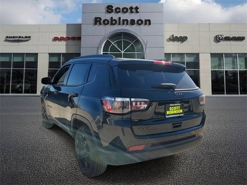 New 2026 Jeep Compass Latitude image 3