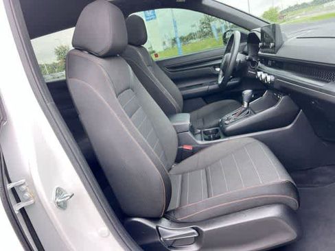 Used 2024 Honda CR-V Sport image 12