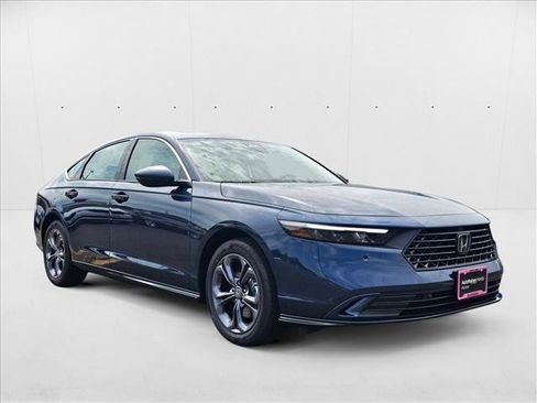 New 2025 Honda Accord EX-L image 3