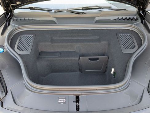 New 2026 Porsche Macan 4 Electric image 27