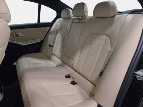 Used 2019 BMW 330i xDrive Sedan w/ Driving Assistance Package AWD/4WD image 13