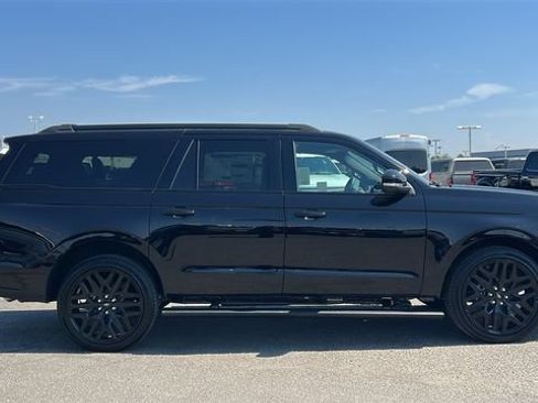 New 2027 Ford Expedition Max Platinum w/ Stealth Performance Package AWD/4WD image 2