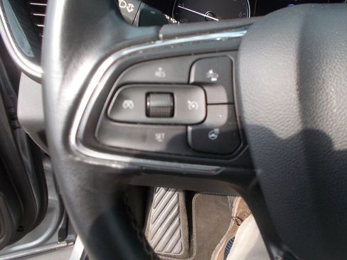 Used 2023 Buick Envision Essence image 24