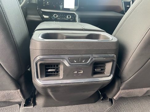 Used 2025 GMC Sierra 2500 Denali w/ Denali Reserve Package image 25