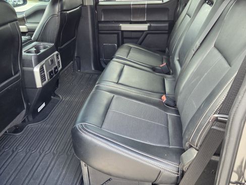 Used 2020 Ford F350 Lariat w/ Lariat Value Package AWD/4WD image 5
