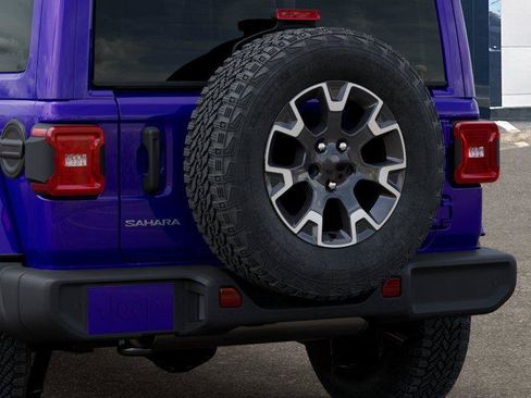 New 2026 Jeep Wrangler Unlimited Sahara AWD/4WD image 13