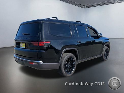 Used 2022 Jeep Wagoneer Series III w/ Premium Group I image 22