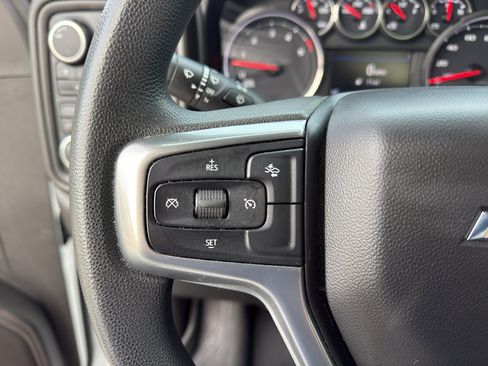 Used 2022 Chevrolet Silverado 2500 Custom w/ Custom Value Package image 21