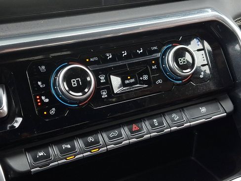 Used 2024 GMC Sierra 1500 Denali Ultimate image 17