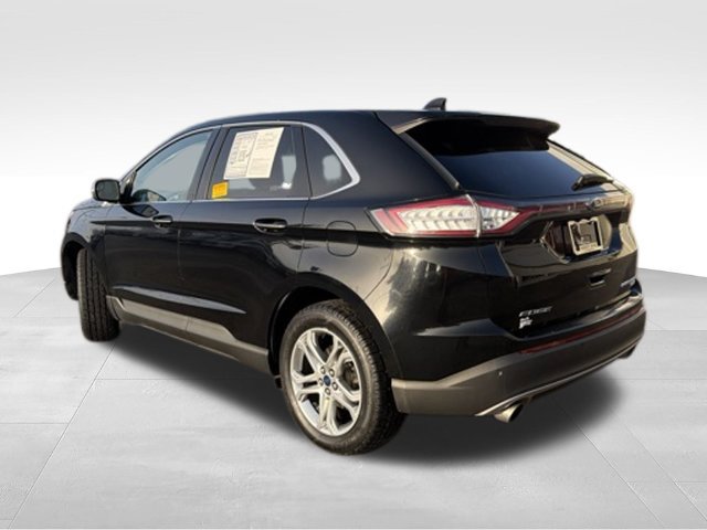 Used 2018 Ford Edge Titanium FWD image 3