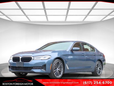 Used 2023 BMW 530e xDrive w/ Premium Package AWD/4WD image 1
