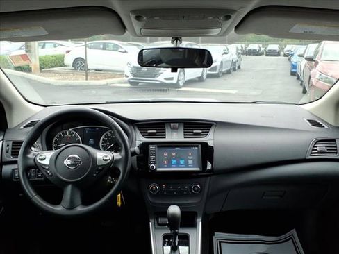 Used 2019 Nissan Sentra S image 22