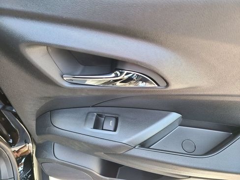 New 2026 Chevrolet Trax RS w/ Sunroof Package FWD image 14