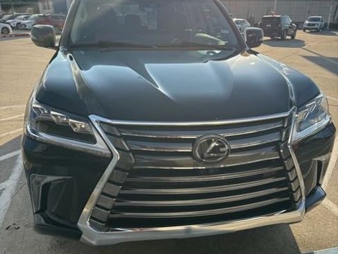 Used 2021 Lexus LX 570 4WD w/ 3rd Row & Luxury Pkg image 1