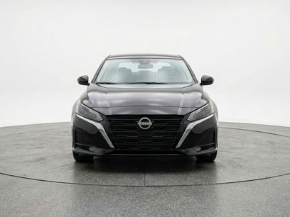 Used 2025 Nissan Altima 2.5 SV