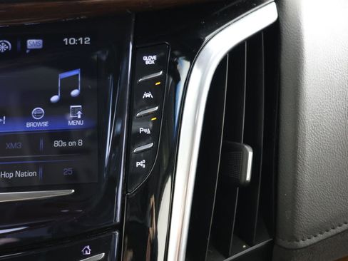 Used 2020 Cadillac Escalade Luxury AWD/4WD image 32