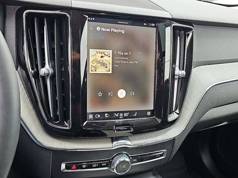 Used 2025 Volvo XC60 B5 Plus w/ Protection Package Premier image 19