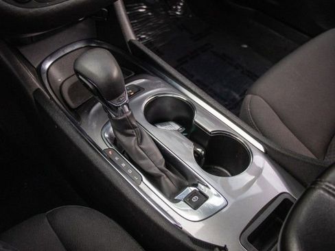 Used 2024 Chevrolet Malibu LT image 17