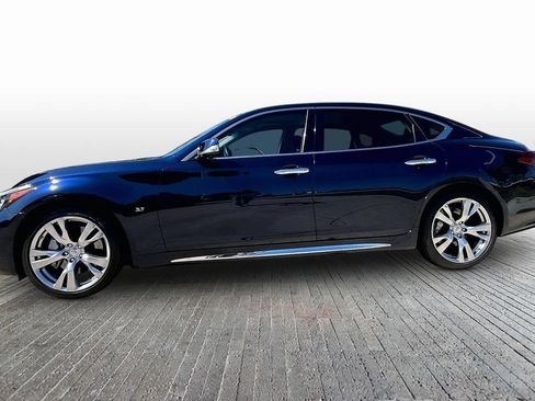 Certified 2018 INFINITI Q70 L 3.7 w/ Sensory Package RWD image 4