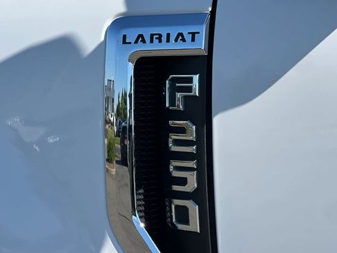Used 2021 Ford F250 Lariat w/ Lariat Value Package AWD/4WD image 30