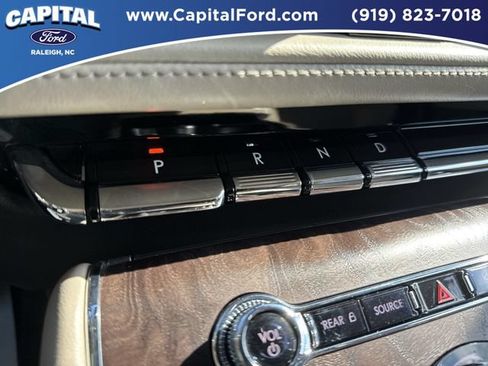 Used 2022 Lincoln Aviator Reserve w/ Equipment Group 201A AWD/4WD image 31