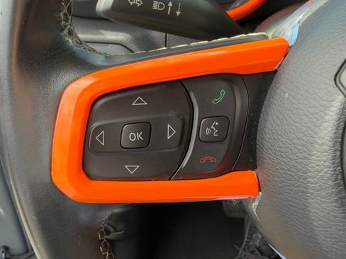 Used 2021 Jeep Wrangler Unlimited Sahara AWD/4WD image 9