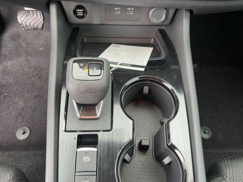 New 2026 Nissan Rogue SV image 27