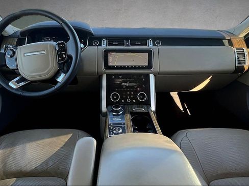 Used 2018 Land Rover Range Rover HSE image 8