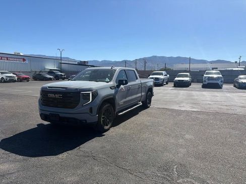 Used 2024 GMC Sierra 1500 Elevation w/ Elevation Premium Package AWD/4WD image 5