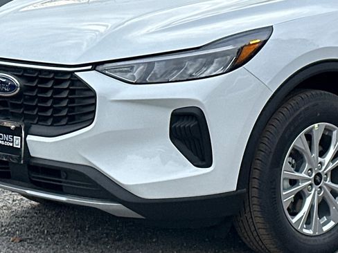 New 2026 Ford Escape Active w/ Tech Pack #1 image 2