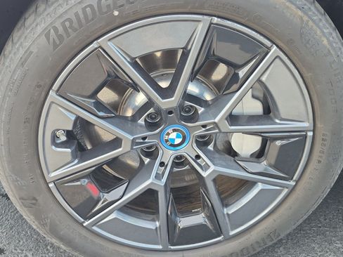 Used 2023 BMW i4 eDrive35 w/ Premium Package RWD image 13